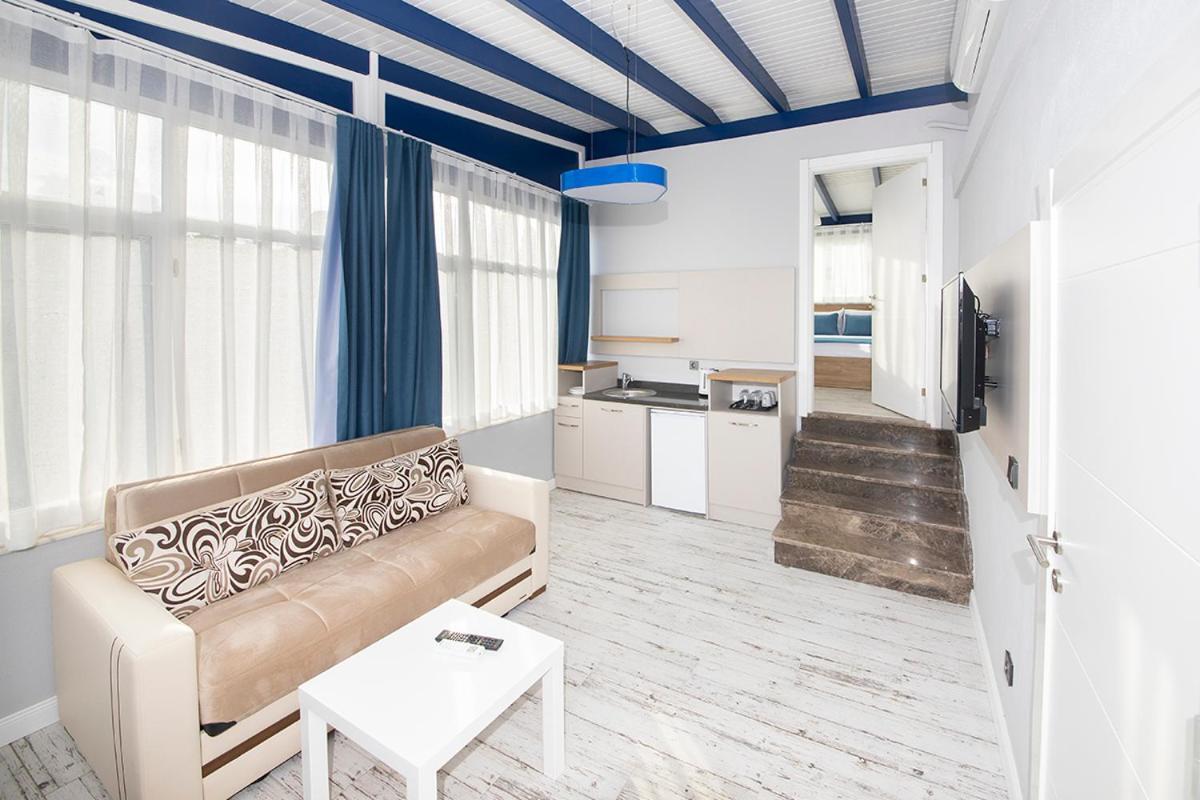Marina Hotel Bodrum Bagian luar foto
